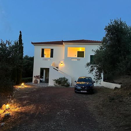 Kyparissia De Wandelboom Villa Vrises  Luaran gambar